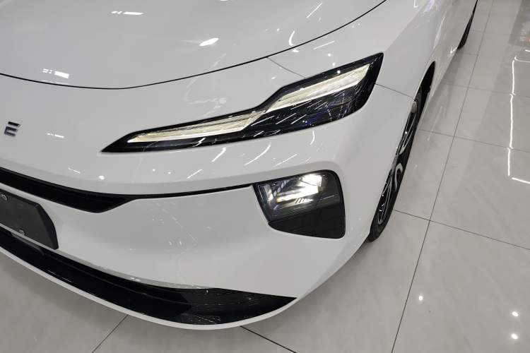 Used Roewe D6 2025 450km Deluxe Edition