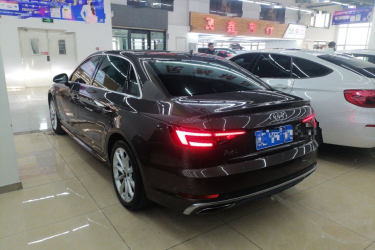 Used Audi A4L 2019 40 TFSI Fashion Edition China VI Emission Standard