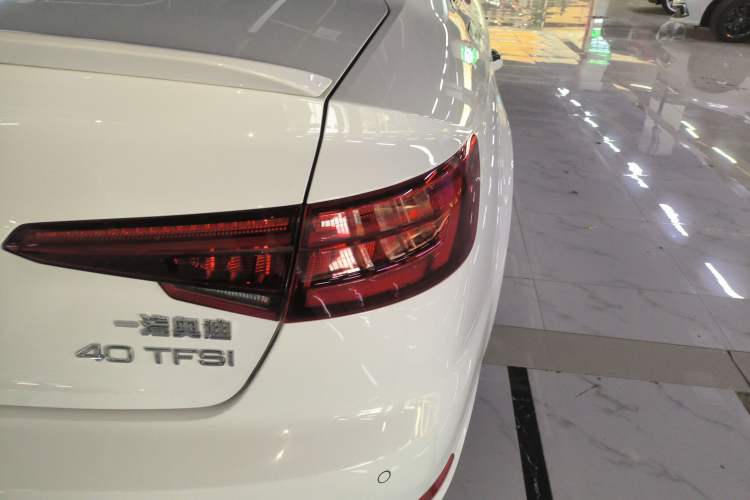 Used Audi A4L 2018 30th Anniversary Edition 40 TFSI Fashion Model