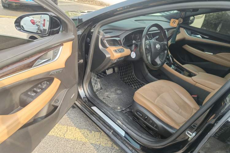 Used Buick LaCrosse 2019 28T Luxury Model