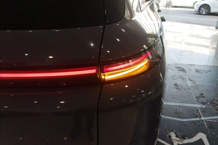 Used Li Auto L8 2023 Air model