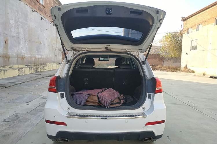 Used Haval H2 2017 Red-Label 1.5T Manual Two-Wheel Drive Comfort Model
