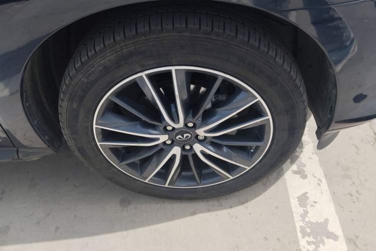 Used Infiniti QX60 (Import) 2018 2.5 S/C Hybrid Two-Wheel-Drive Champion Family Edition