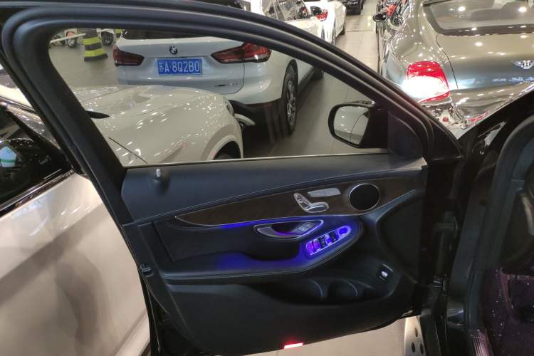 Used Mercedes-Benz GLC 2020 GLC 260 L 4MATIC Luxury Model
