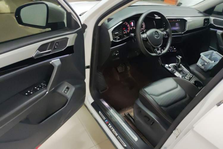 Used Volkswagen Tayron 2022 280TSI Two-Wheel Drive Luxury Smart Connectivity Version