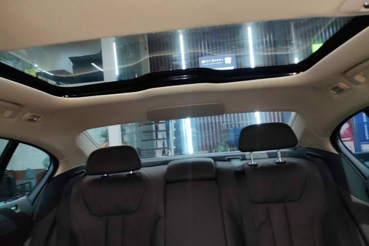 Used BMW 7 Series 2018 730Li Leading Model Excellence Package
