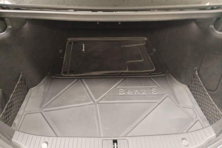 Used Mercedes-Benz S-Class 2014 S 320 L Business Model
