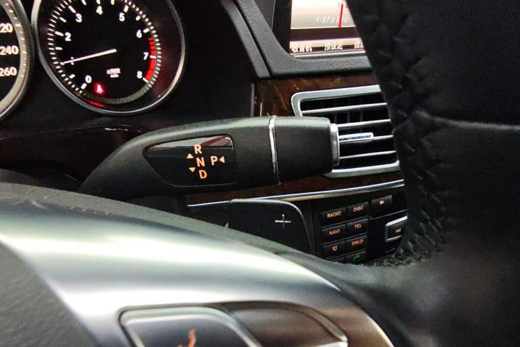 Used Mercedes-Benz E-Class 2014 E 260 L Luxury Model
