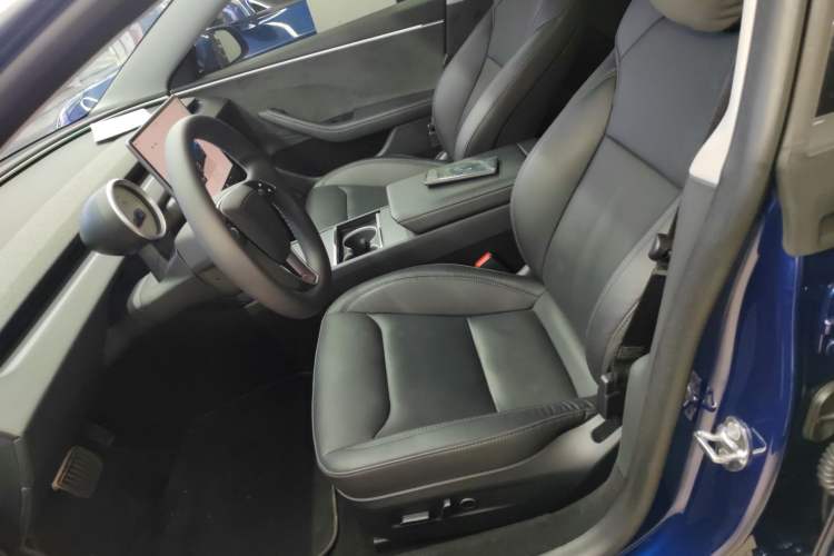 Used Tesla Model 3 2023 Long-Range All-Wheel-Drive Version
