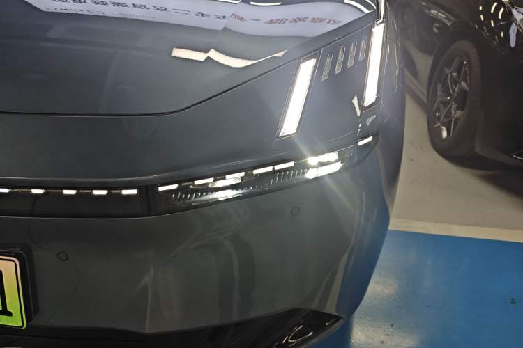 Used Lynk & Co Z10 2025 95 kWh 702 km All-Wheel Drive Intelligent Driving Ultra
