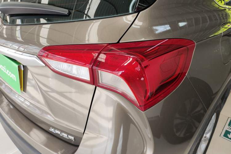 Used Buick Envision 2018 20T Two-Wheel Drive Luxury Model
