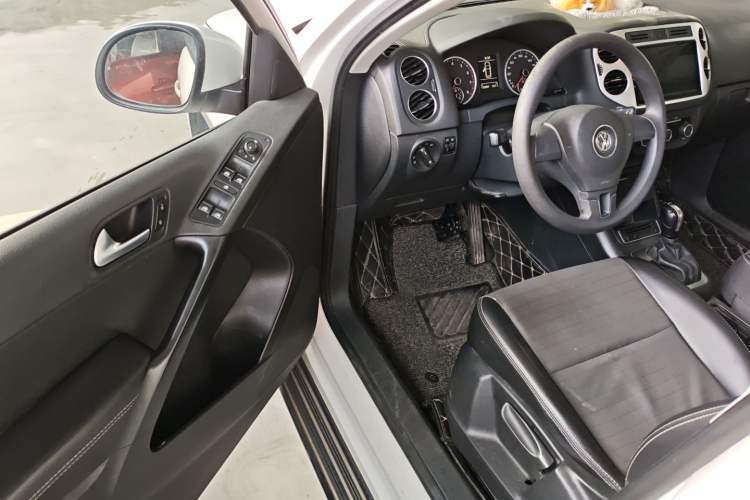 Used Volkswagen Tiguan 2016 280TSI Automatic Two-Wheel-Drive Silk Road Style Edition