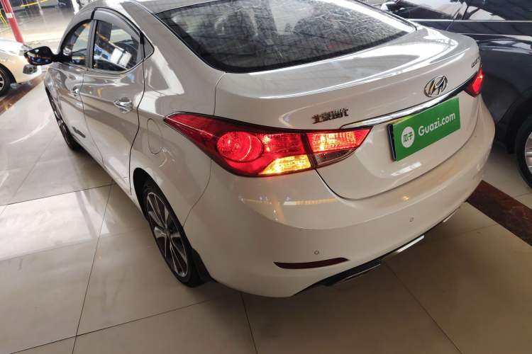 Used Hyundai Elantra 2015 1.6L Automatic Leading Model