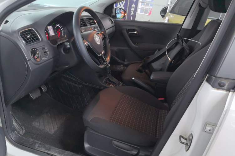 Used Volkswagen Polo 2018 1.5L Automatic Enjoyment Model
