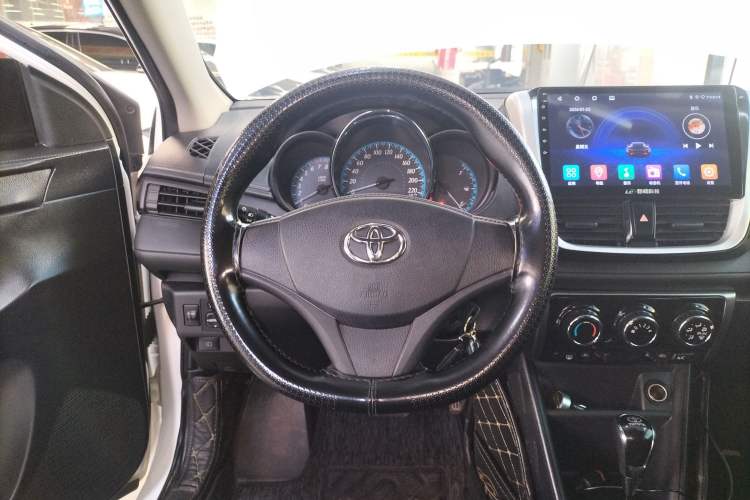 Used Toyota YARiS L 2016 Revised 1.5E CVT Charming Edition