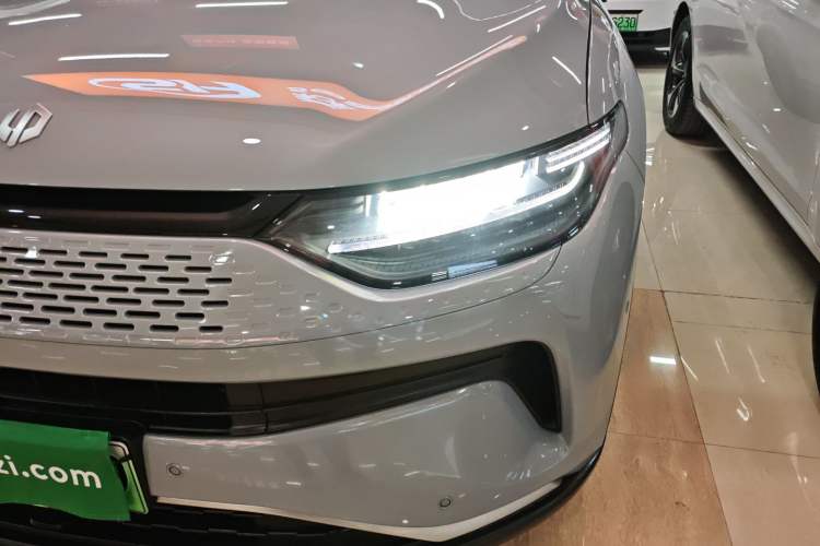 Used Leapmotor C11 2024 Range-Extended 300 Luxury Edition
