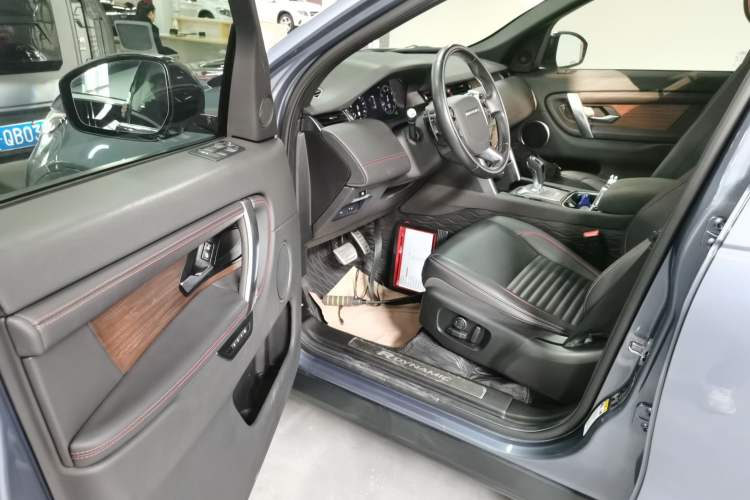 Used Land Rover Discovery Sport 2020 249 PS R-Dynamic Performance Tech Edition 7 Seats