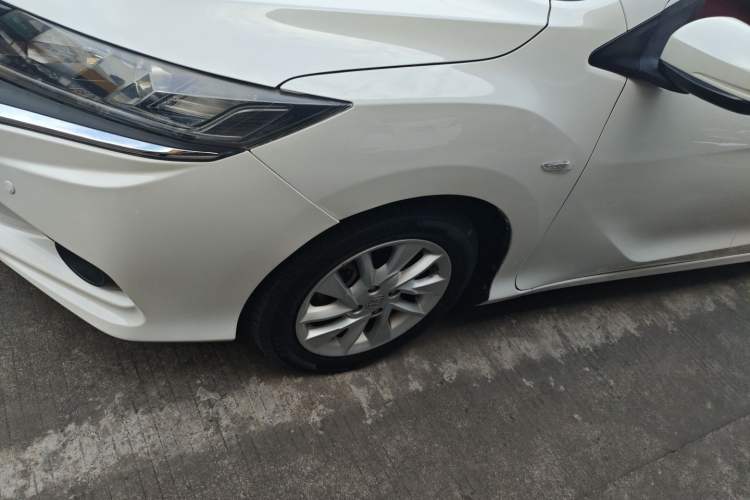 Used Honda Gienia 2017 1.5L CVT Comfort Version
