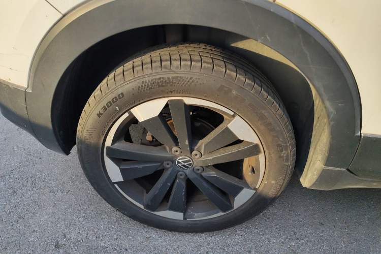 Used Volkswagen Tacqua 2021 200TSI DSG JoyConnect Edition
