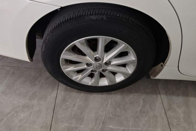 Used Toyota Camry 2015 Dual-Engine 2.5 HG Luxury Navigation Edition