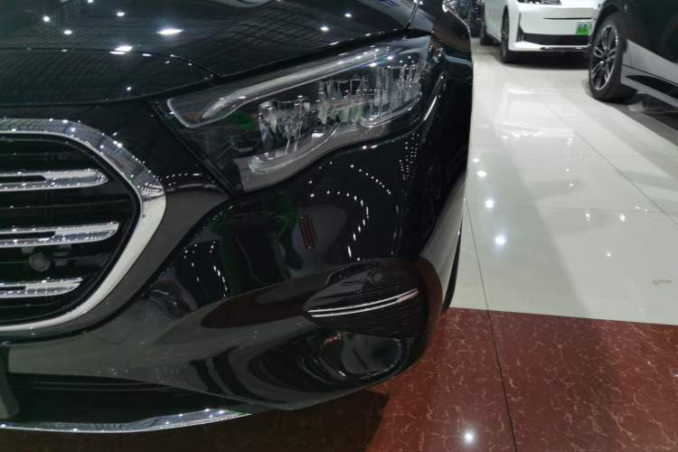 Used Mercedes-Benz E-Class 2025 Facelift E 300 L Luxury Edition