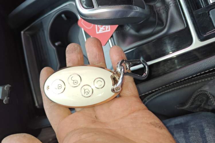 Used BYD Song MAX 2019 1.5T Automatic Smart Connect Ruiyi Sunroof Version 6 Seats China VI Standard
