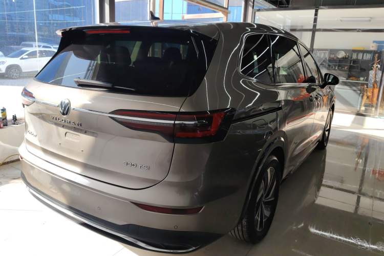 Used Volkswagen Viloran 2020 330TSI Luxury Edition