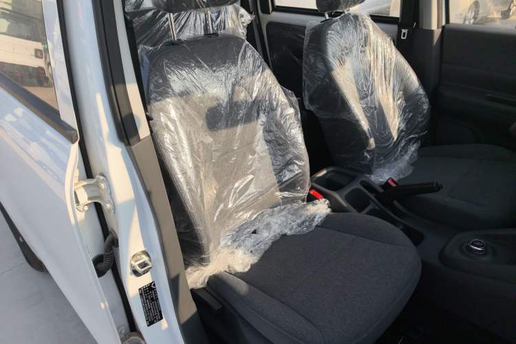 Used Wuling Hongguang New Energy 2024 All-Electric Model 300KM Standard Version