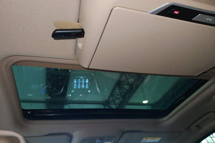 Used Buick GL8 2017 ES 28T Luxury Model China V Standard
