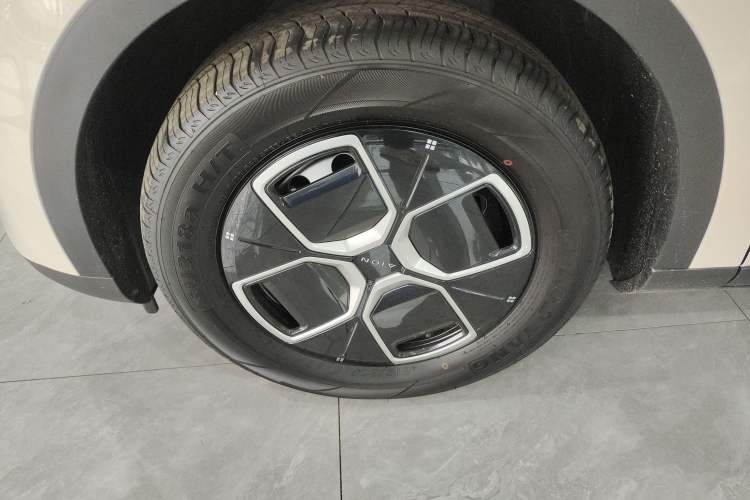 Used AION UT 2025 330 Starlight Edition
