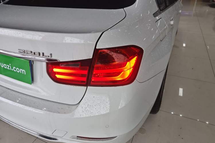 Used BMW 3 Series 2014 320Li Luxury Design Package
