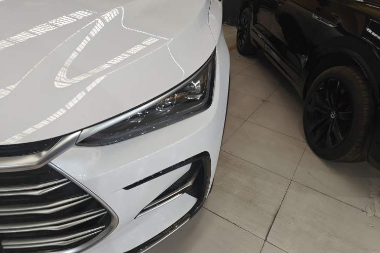 Used BYD Tang New Energy 2023 DM-i Champion Edition 112KM Prestige Model