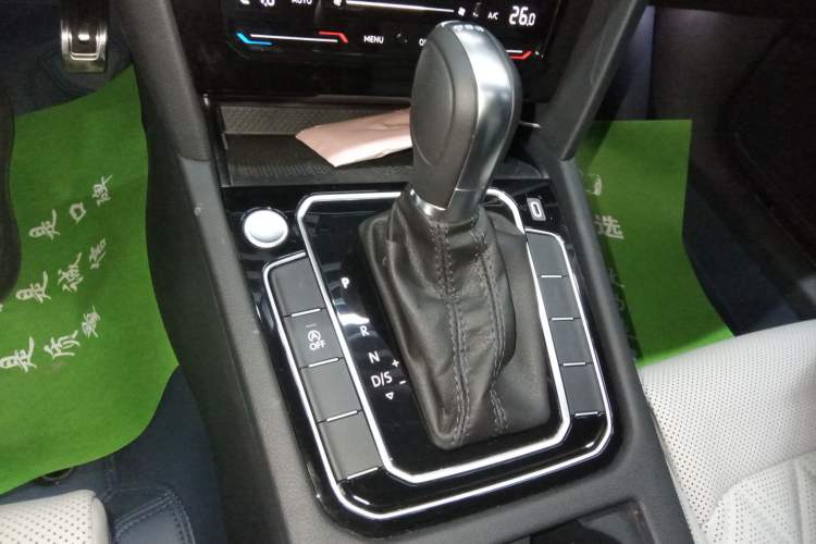 Used Volkswagen Magotan 2025 Zhongxiang Version 330TSI DSG Luxury Edition
