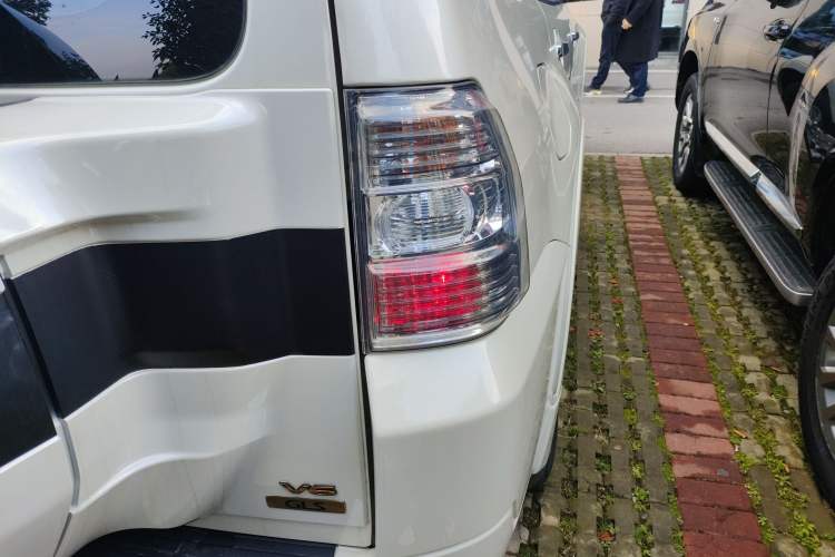 Used Mitsubishi Pajero (Parallel Import) 2020 3.0L Automatic Standard Edition
