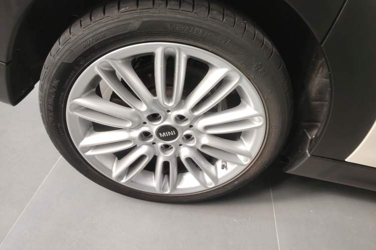 Used  MINI 2022 Updated 1.5T COOPER Classic Edition Five-Door Version
