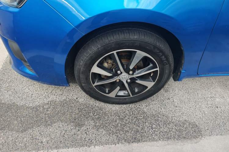 Used Toyota YARiS L 2015 1.5E Automatic Charm Edition
