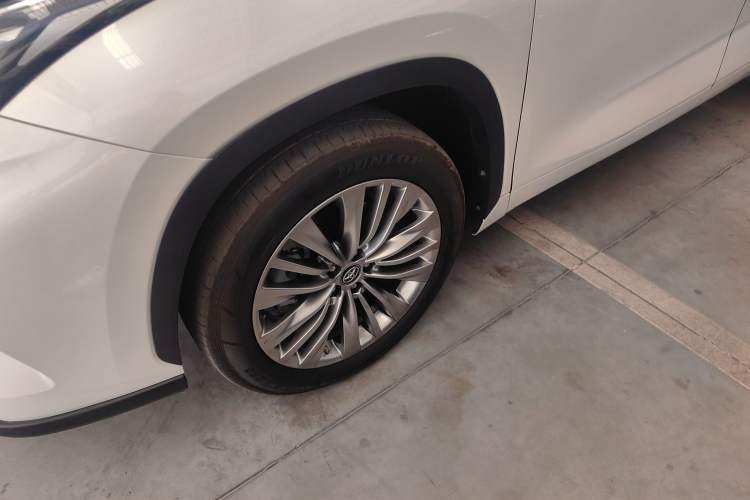 Used Toyota Highlander 2023 2.5L Smart Electric Hybrid Dual-Engine Four-Wheel Drive Prestige Version – 7 Seats
