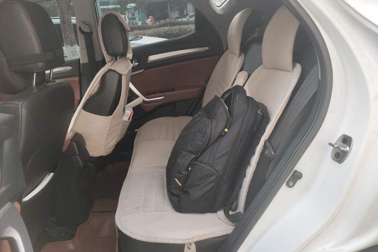 Used  Refine S3 2014 1.5L Manual Luxury Smart Model
