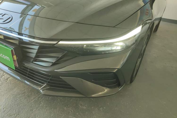 Used Hyundai Elantra 2023 1.5L CVT LUX Prestige Edition