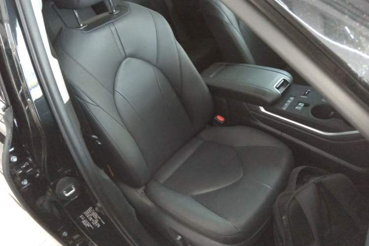 Used Toyota Highlander 2024 2.5L Smart Electric Hybrid Dual-Engine Four-Wheel Drive Prestige Version – 7 Seats