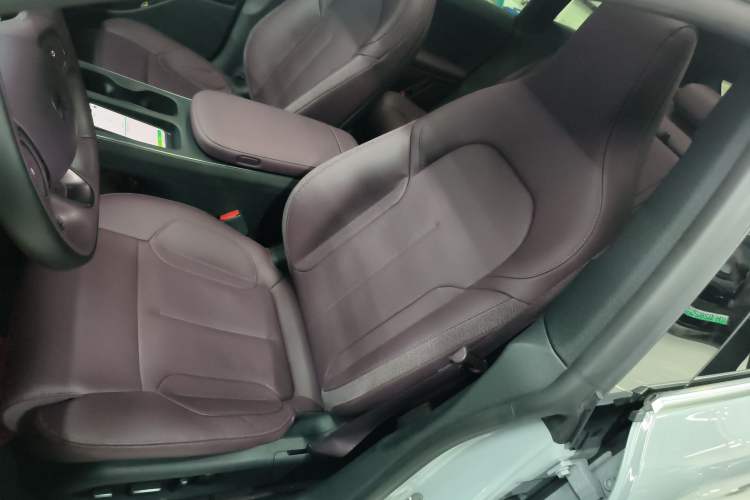 Used Nio ET5T 2023 75 kWh Touring