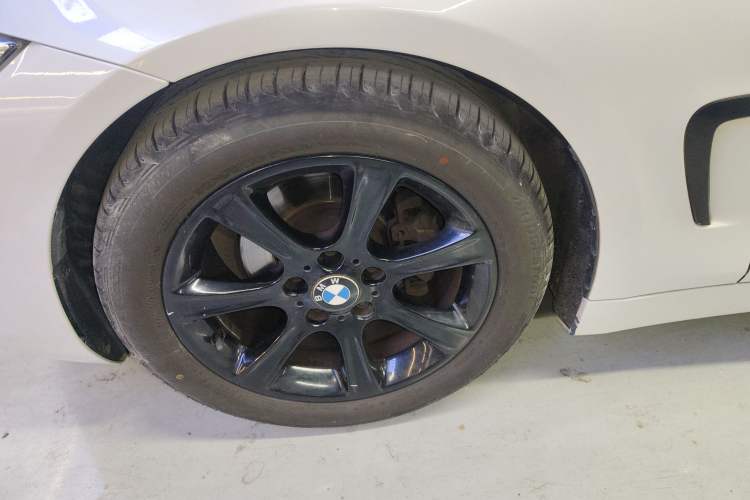 Used BMW 4 Series 2014 420i Fashion Model
