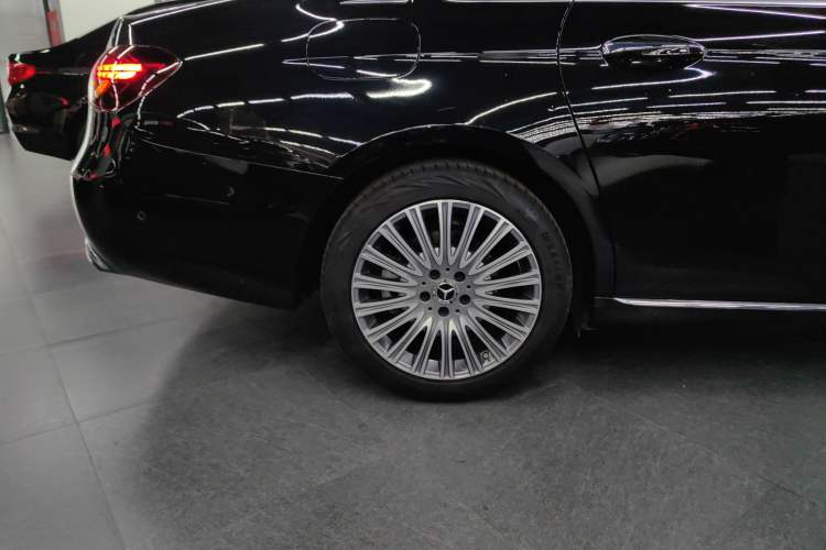 Used Mercedes-Benz E-Class 2021 Restyled E 300 L Luxury Edition
