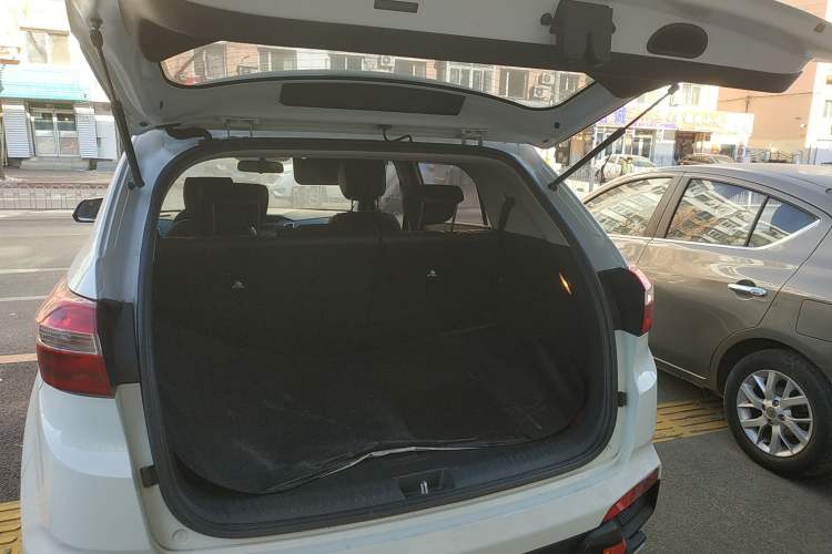 Used Hyundai ix25 2015 1.6L Automatic Two-Wheel Drive Smart GLS Trim
