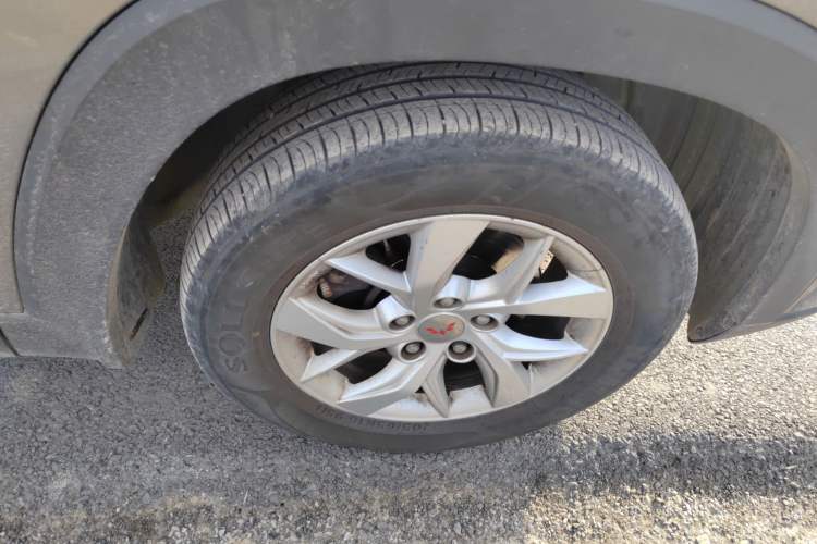 Used Wuling Hongguang S3 2018 1.5T Manual Luxury Model China V Standard
