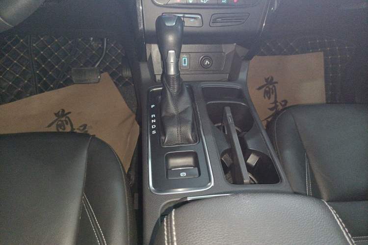 Used Ford Kuga 2017 EcoBoost 180 Two-Wheel-Drive Luxury Wing Edition
