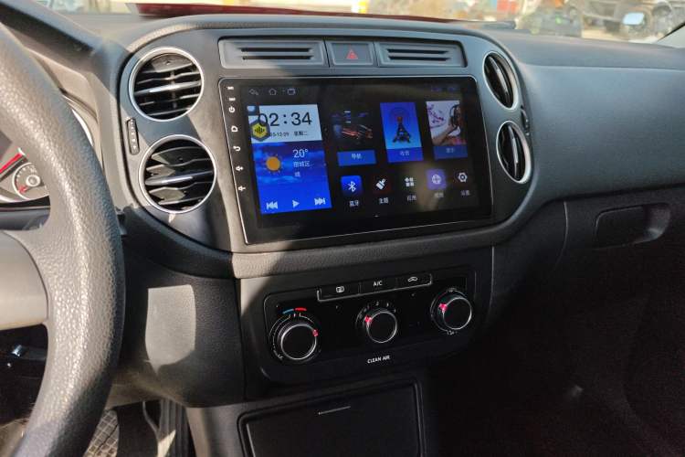 Used Volkswagen Tiguan 2017 300TSI Automatic Two-Wheel Drive Silk Road Luxury Edition
