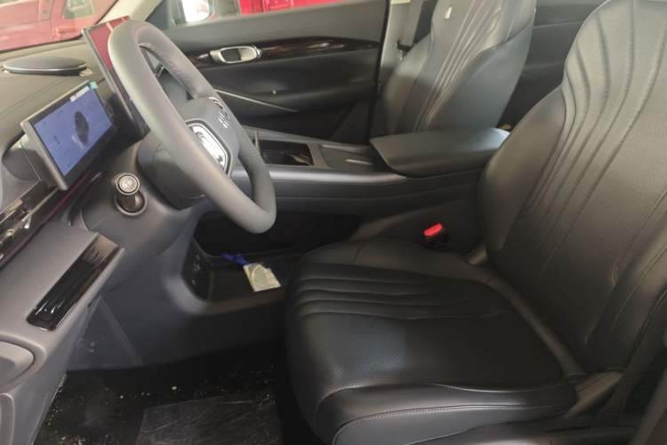 Used  E5 2024 530km Starship Edition
