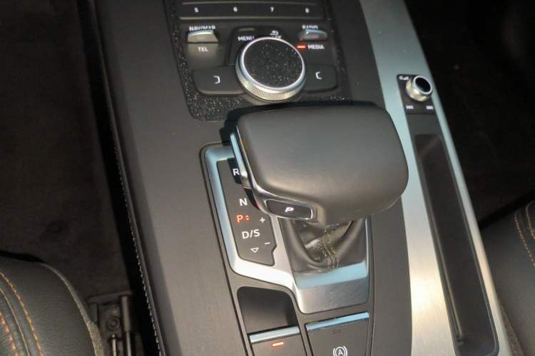 Used Audi Q5L 2020 Revised 40 TFSI Prestige Edition
