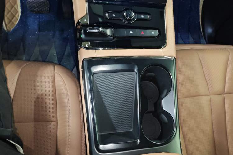 Used Nio ES8 2020 415 km Range 6-Seater Version
